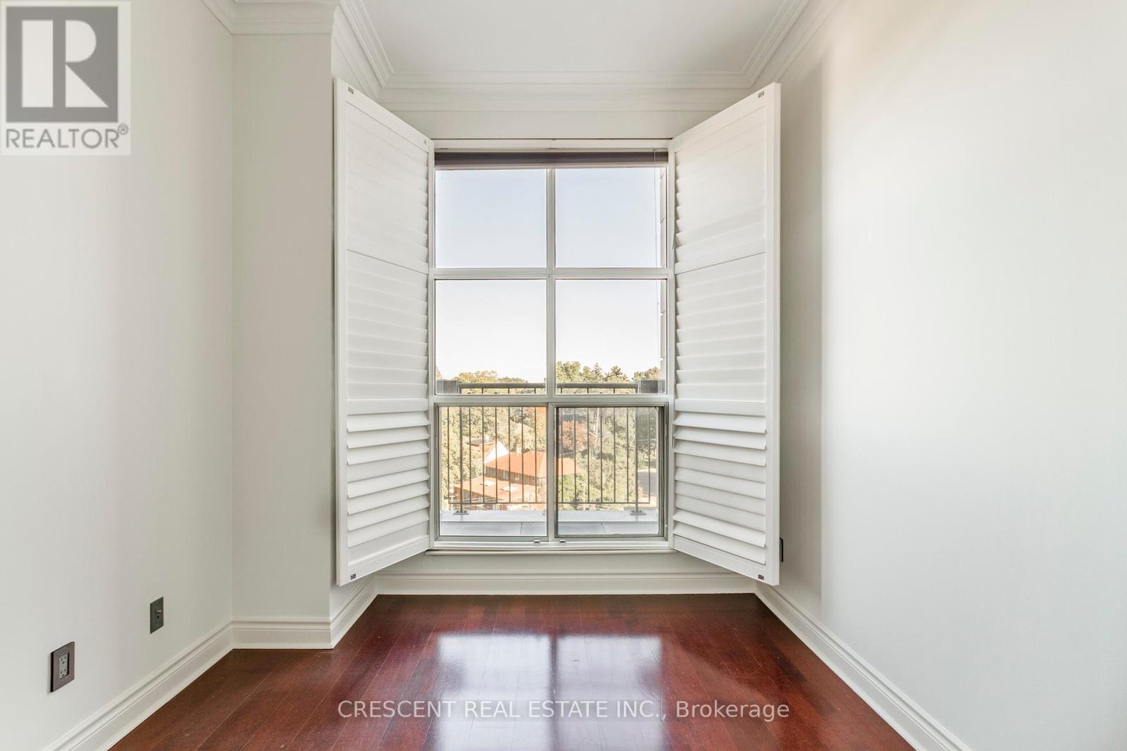 605 - 3085 Bloor Street W, Toronto, Ontario  M8X 1C9 - Photo 23 - W12438970