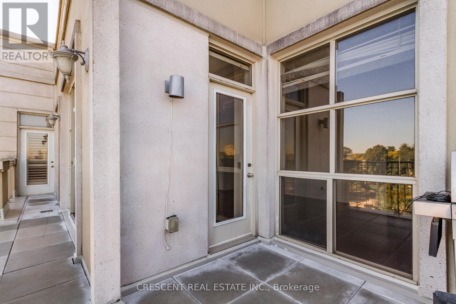605 - 3085 Bloor Street W, Toronto, Ontario  M8X 1C9 - Photo 38 - W12438970