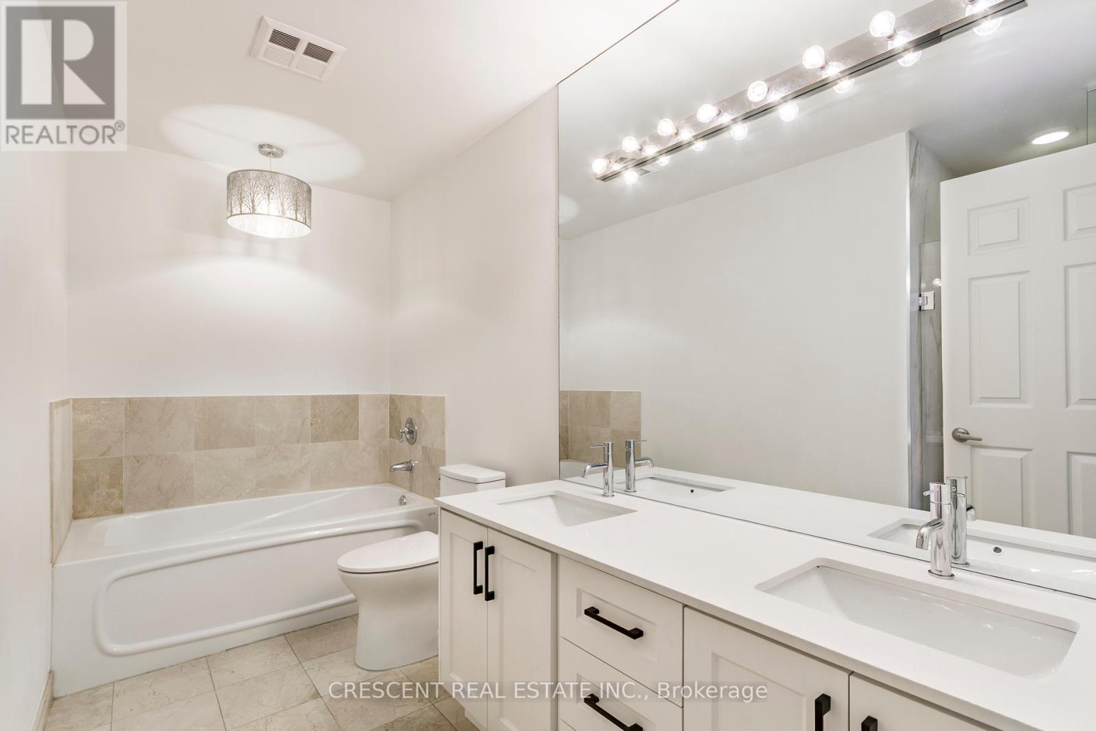 605 - 3085 Bloor Street W, Toronto, Ontario  M8X 1C9 - Photo 30 - W12438970