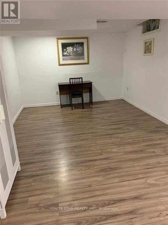 68 Palomino Drive, Mississauga, Ontario  L4Z 3H8 - Photo 2 - W12438734
