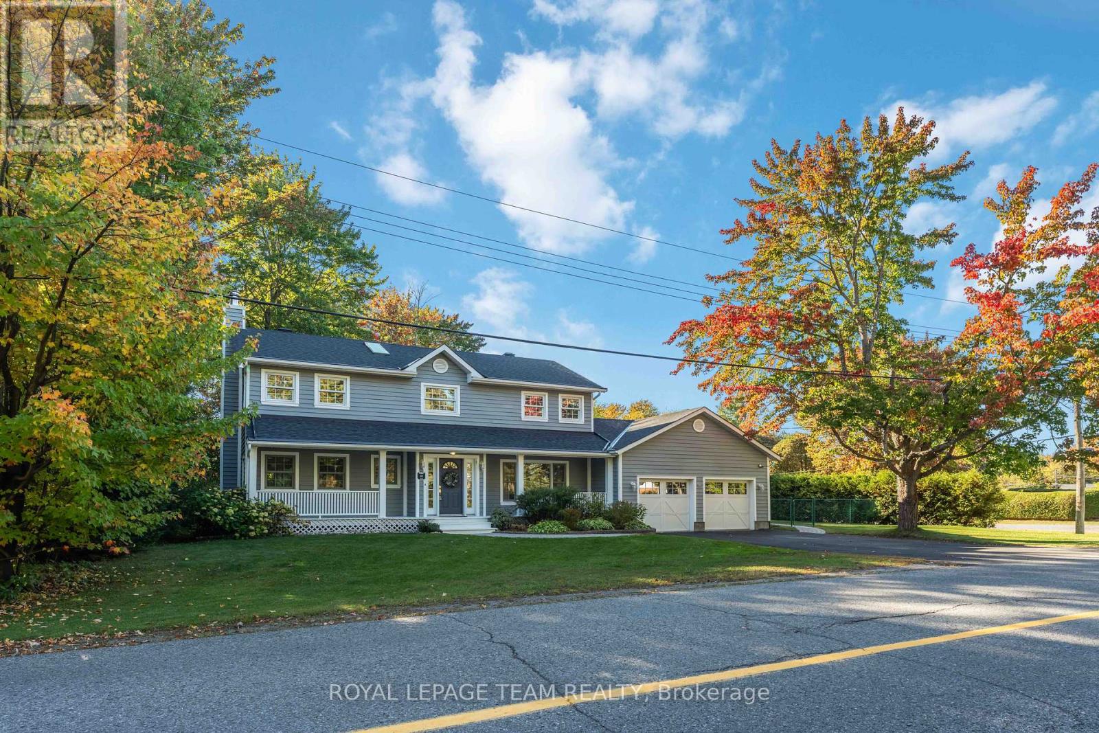 60 Vaan Drive, Ottawa, Ontario  K2G 0C9 - Photo 2 - X12440886