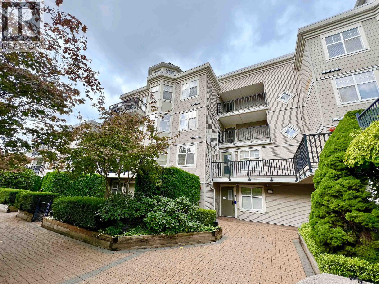 301 7038 21st Avenue, Burnaby, British Columbia  V5E 2Y9 - Photo 1 - R3054920