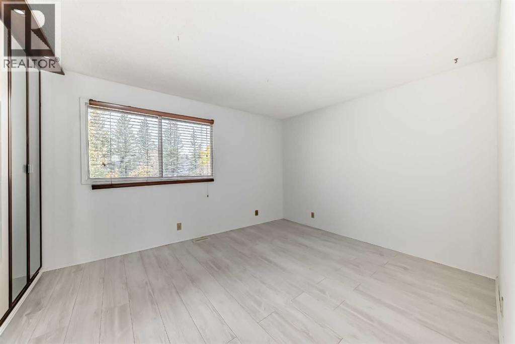 #11, 380 Bermuda Drive Nw, Calgary, Alberta  T3K 2B2 - Photo 11 - A2261968