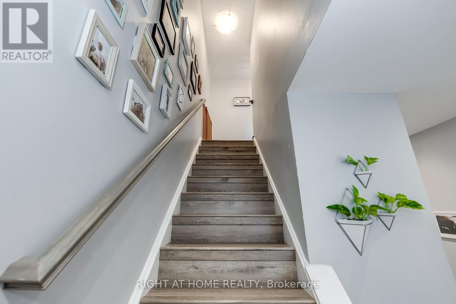 132 - 132 Ashton Crescent, Brampton (Central Park), Ontario  L6S 3J9 - Photo 22 - W12444718