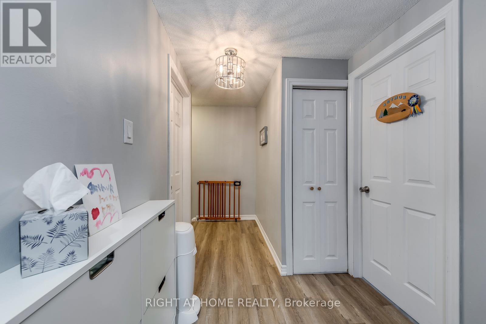 132 - 132 Ashton Crescent, Brampton (Central Park), Ontario  L6S 3J9 - Photo 23 - W12444718