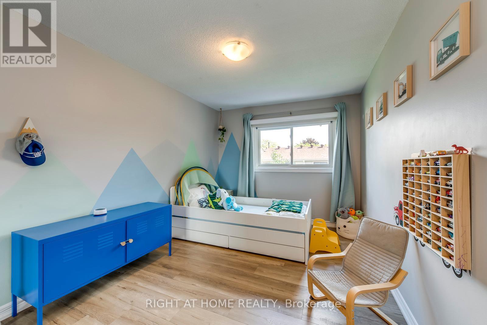 132 - 132 Ashton Crescent, Brampton (Central Park), Ontario  L6S 3J9 - Photo 28 - W12444718