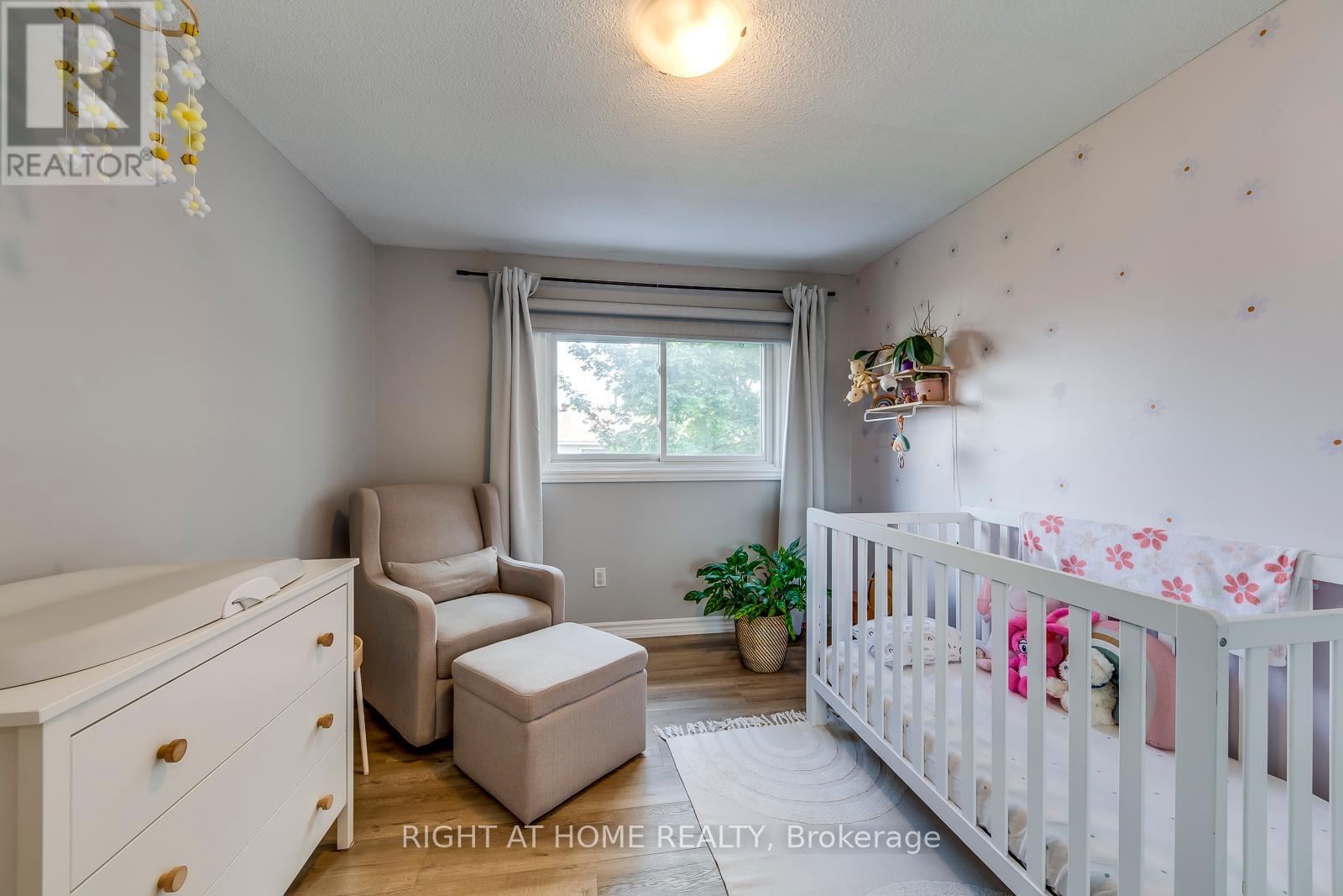 132 - 132 Ashton Crescent, Brampton (Central Park), Ontario  L6S 3J9 - Photo 31 - W12444718