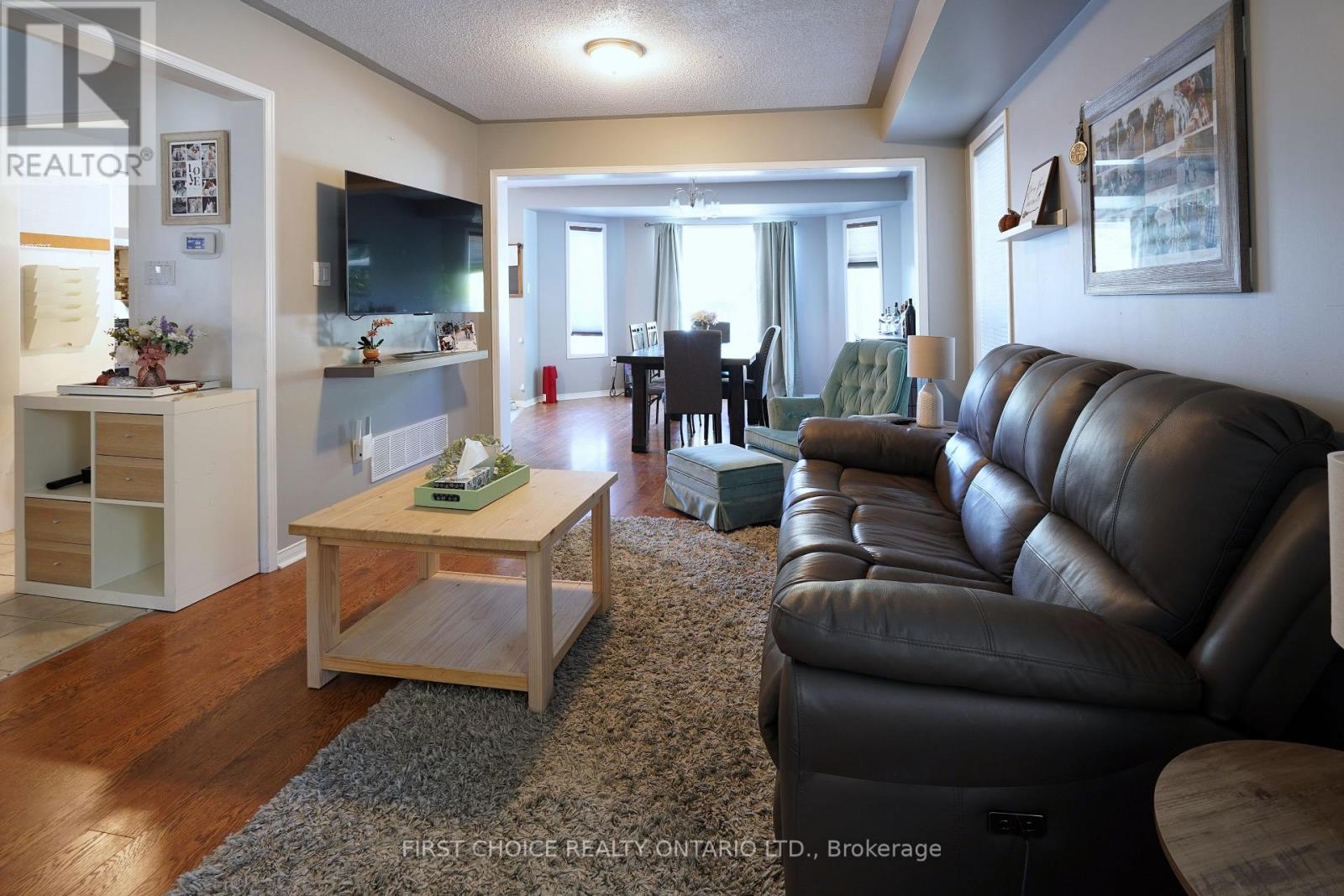 42 Gunning Crescent, New Tecumseth, Ontario  L0G 1W0 - Photo 9 - N12442129