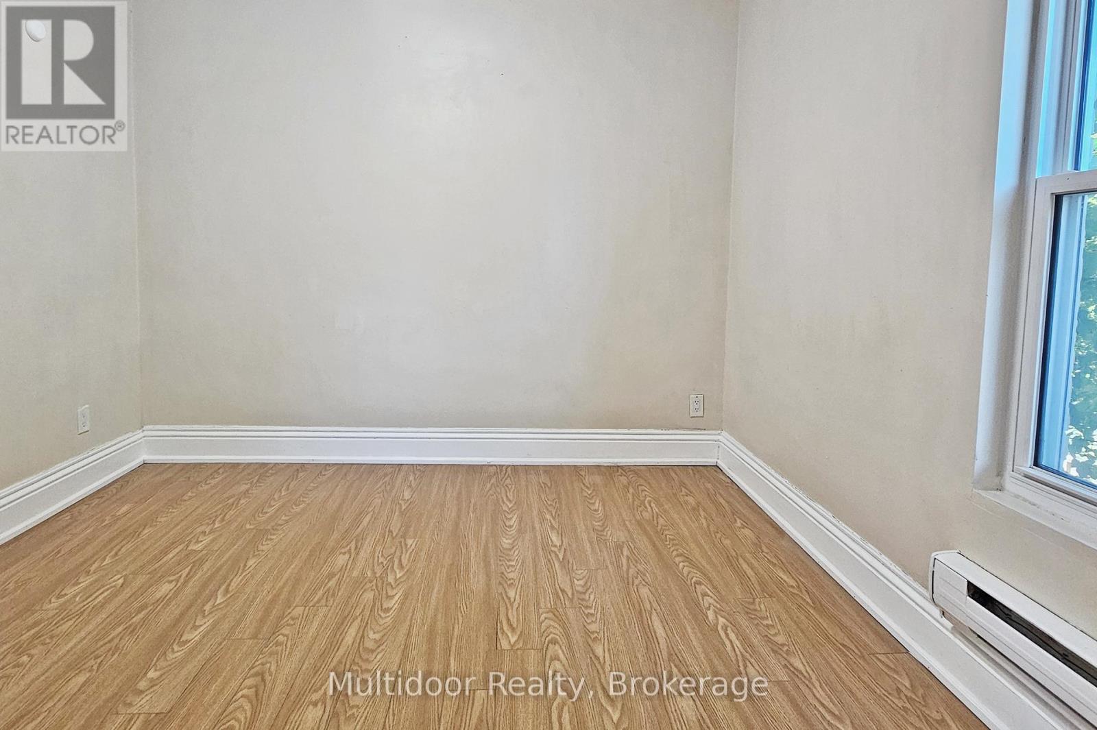 Upper - 95 Sanford Avenue N, Hamilton, Ontario  L8L 5Z1 - Photo 11 - X12444722