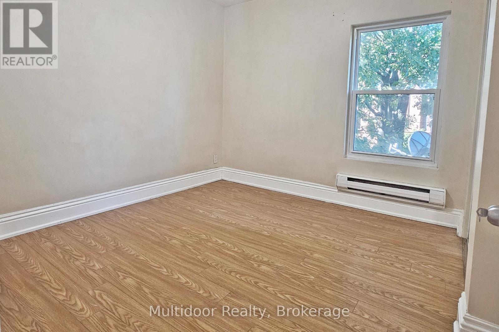 Upper - 95 Sanford Avenue N, Hamilton, Ontario  L8L 5Z1 - Photo 12 - X12444722