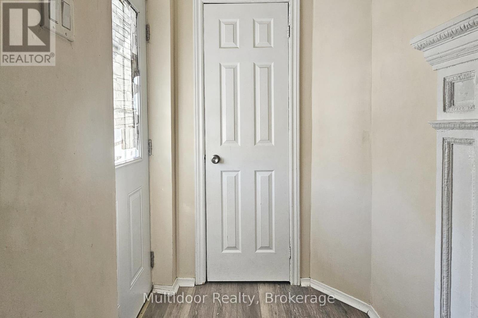 Upper - 95 Sanford Avenue N, Hamilton, Ontario  L8L 5Z1 - Photo 2 - X12444722