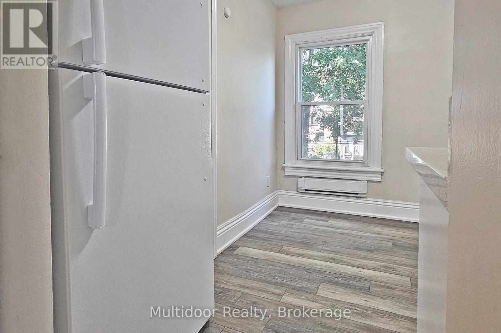 Upper - 95 Sanford Avenue N, Hamilton, Ontario  L8L 5Z1 - Photo 7 - X12444722
