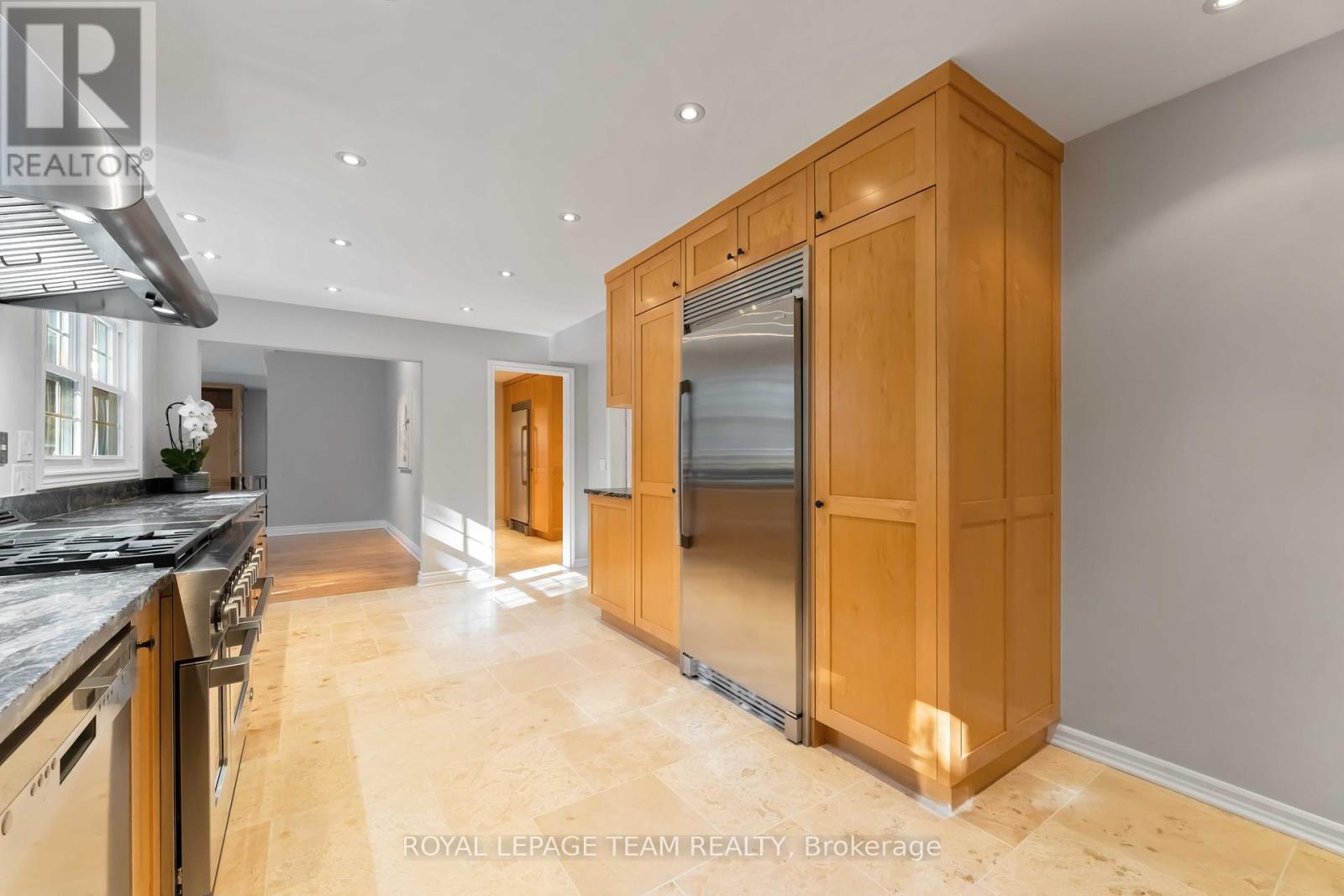 60 Vaan Drive, Ottawa, Ontario  K2G 0C9 - Photo 14 - X12440886