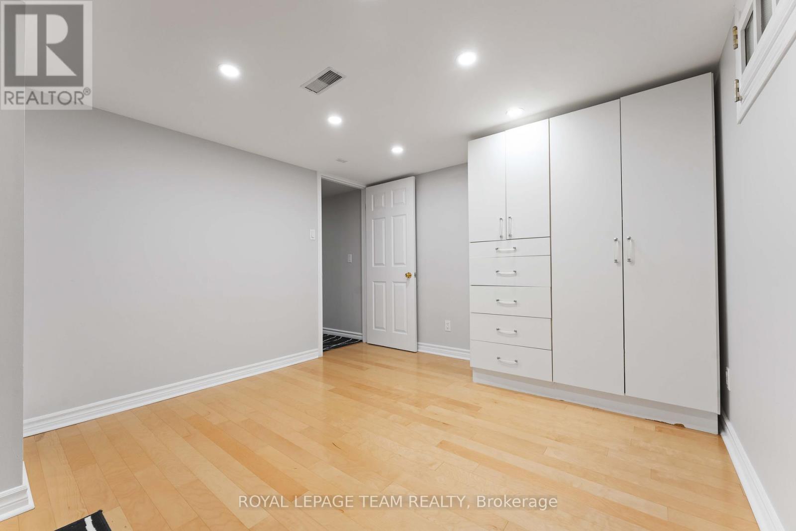 60 Vaan Drive, Ottawa, Ontario  K2G 0C9 - Photo 36 - X12440886