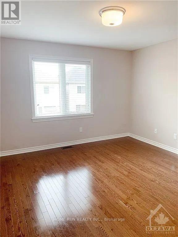 319 Brambling Way, Ottawa, Ontario  K2J 6E4 - Photo 17 - X12444742