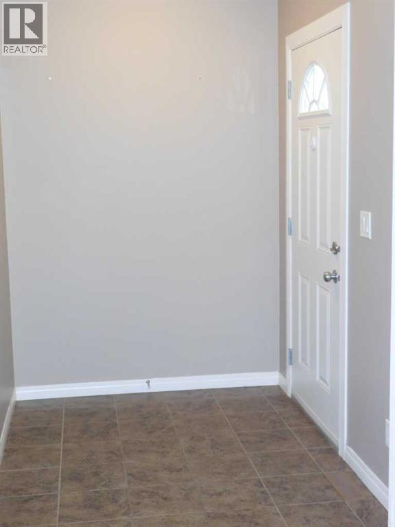 7, 6802 50 Avenue, Camrose, Alberta  T4V 5C7 - Photo 5 - A2248502