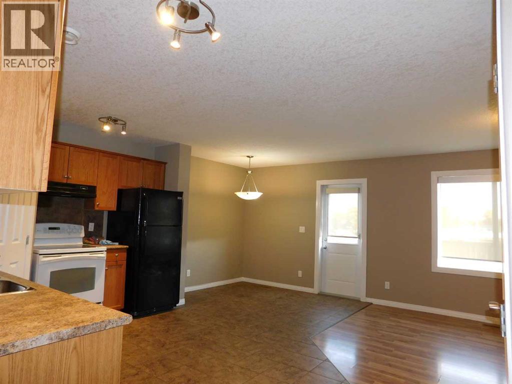 7, 6802 50 Avenue, Camrose, Alberta  T4V 5C7 - Photo 6 - A2248502