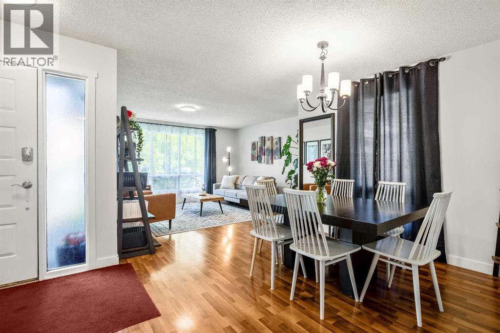 19 Hawkfield Way Nw, Calgary, Alberta  T3G 2G8 - Photo 3 - A2253618