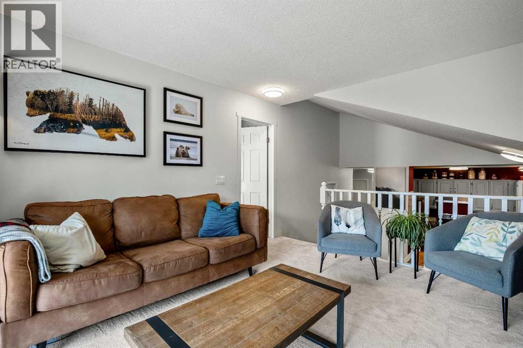 19 Hawkfield Way Nw, Calgary, Alberta  T3G 2G8 - Photo 24 - A2253618