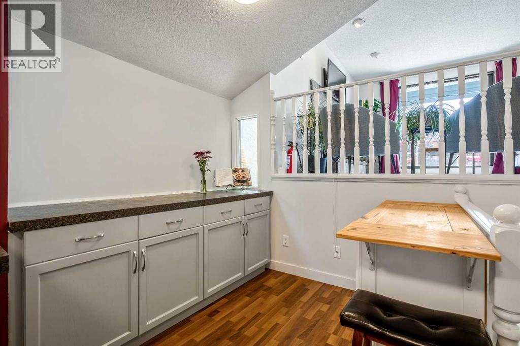 19 Hawkfield Way Nw, Calgary, Alberta  T3G 2G8 - Photo 10 - A2253618