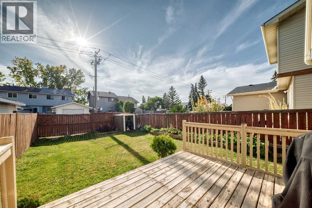 83 Castlebrook Way Ne, Calgary, Alberta  T3J 2A6 - Photo 15 - A2258520