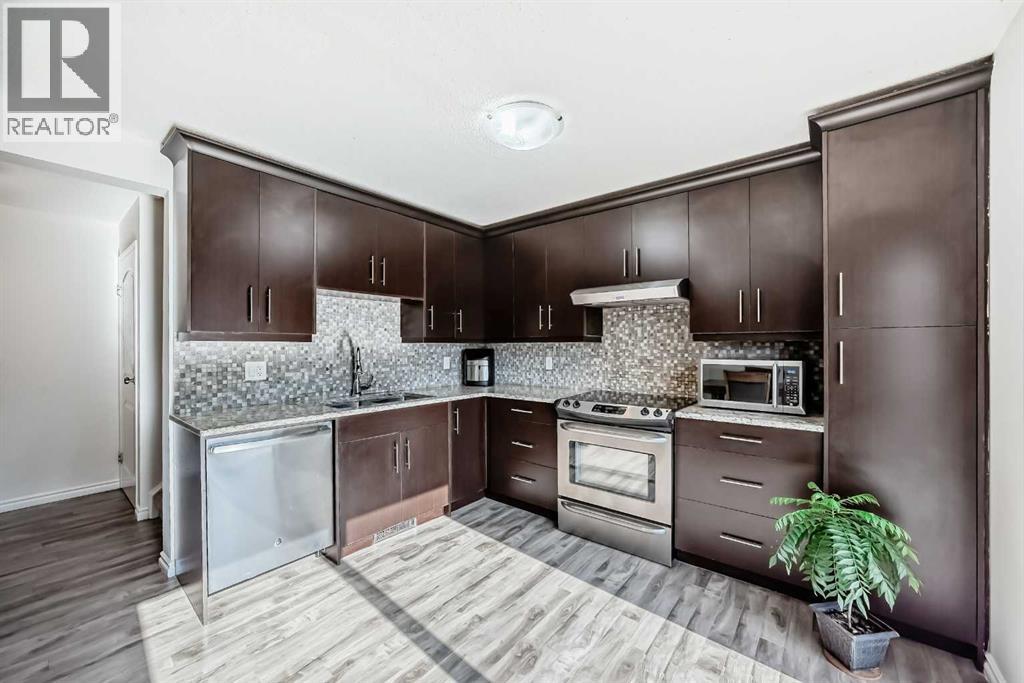 83 Castlebrook Way Ne, Calgary, Alberta  T3J 2A6 - Photo 10 - A2258520