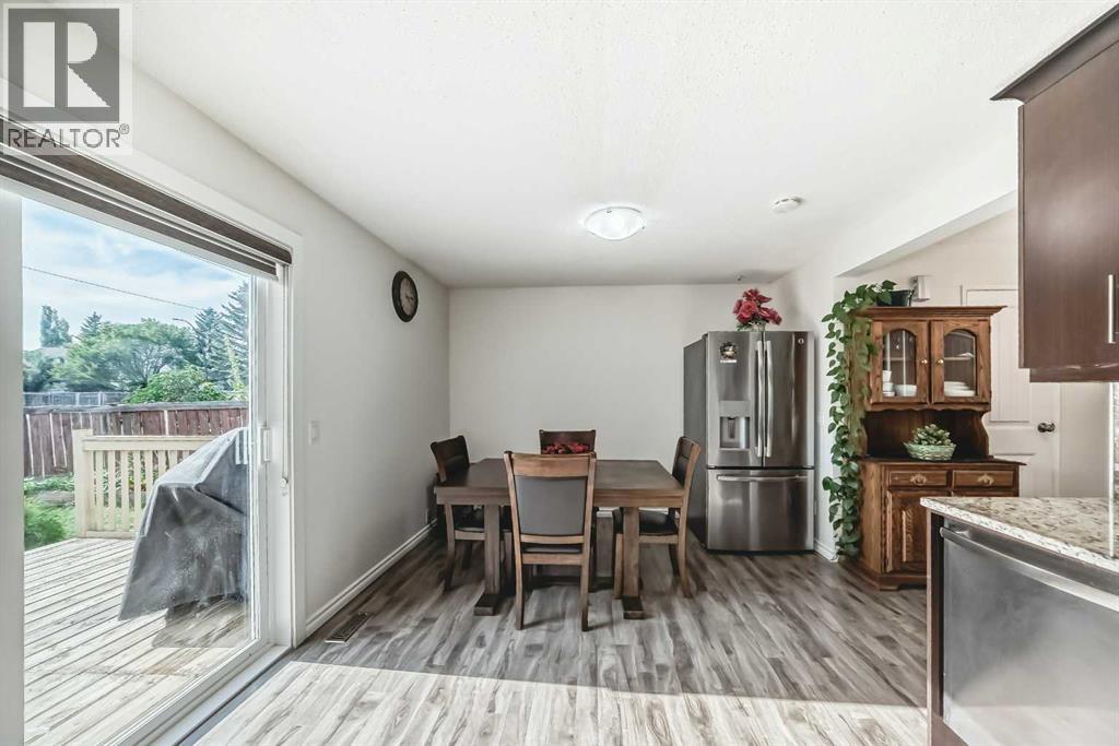 83 Castlebrook Way Ne, Calgary, Alberta  T3J 2A6 - Photo 11 - A2258520