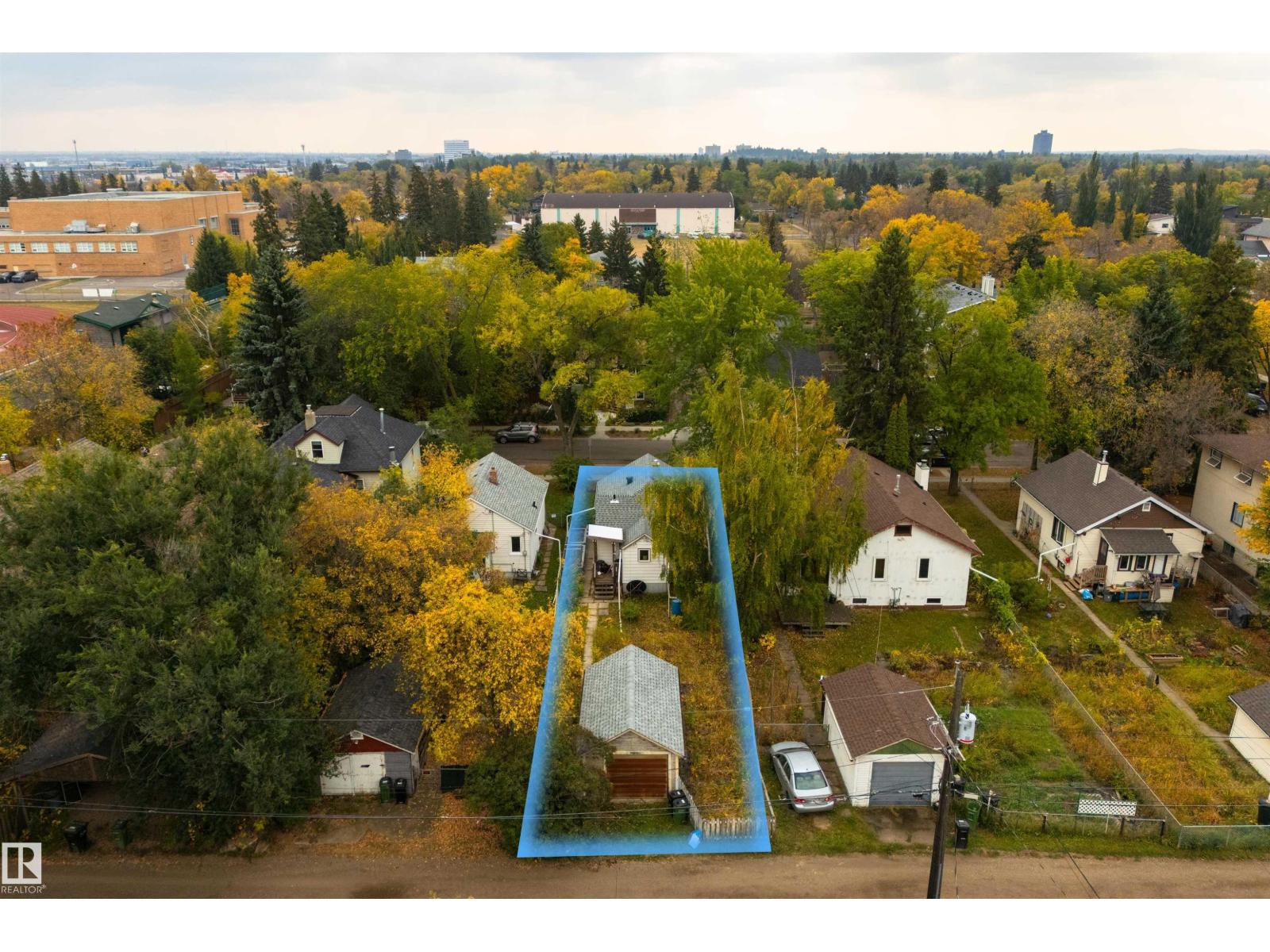 10516 74 Av Nw, Edmonton, Alberta  T6E 1G2 - Photo 4 - E4460820