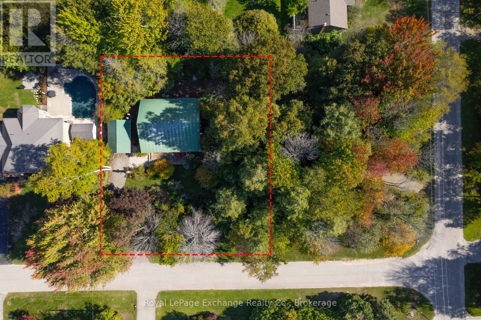 102 Onandago Place Place, Huron-Kinloss, Ontario  N2Z 2X3 - Photo 31 - X12444249