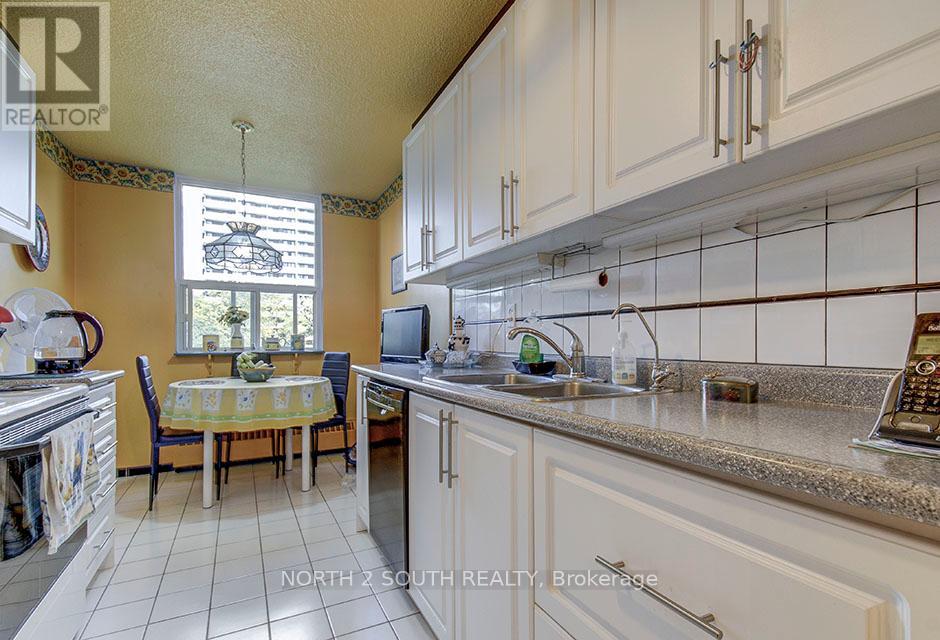 511 - 175 Hilda Avenue, Toronto (Newtonbrook West), Ontario  M2M 1V8 - Photo 13 - C12444739
