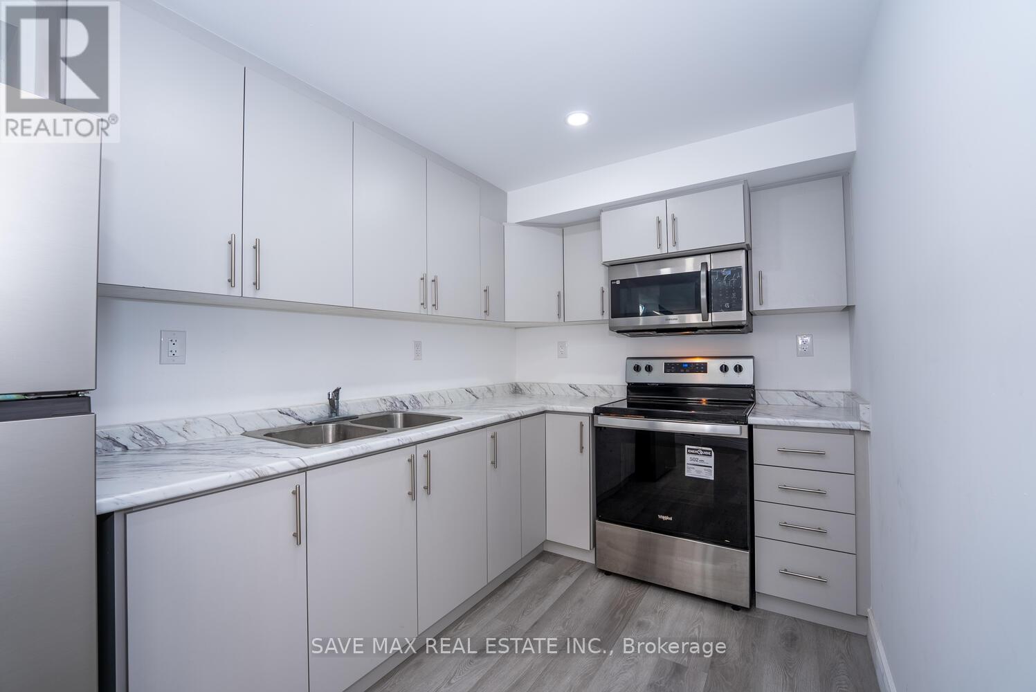 27 Blacksmith Drive, Woolwich, Ontario  N0B 1M0 - Photo 31 - X12432566