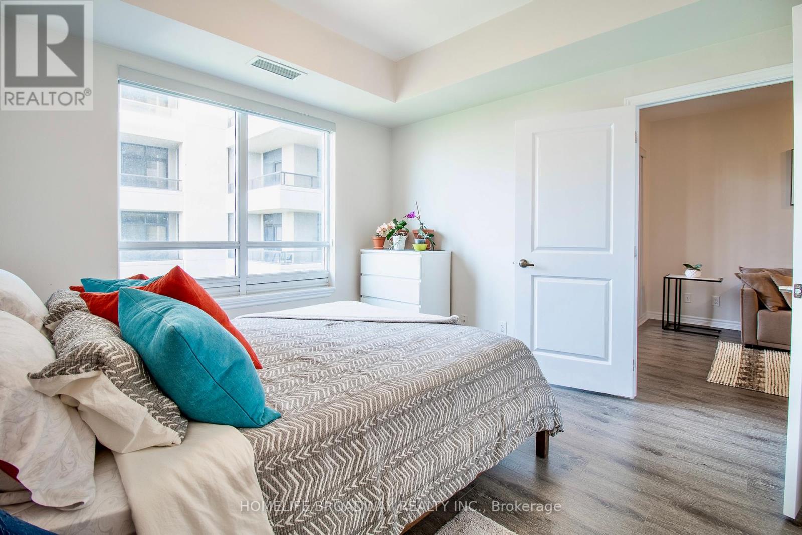 815 - 9255 Jane Street, Vaughan (Maple), Ontario  L6A 0K1 - Photo 17 - N12444749