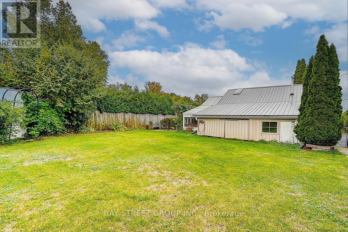 381 Water Drive, Georgina, Ontario  L4P 3A8 - Photo 27 - N12444750