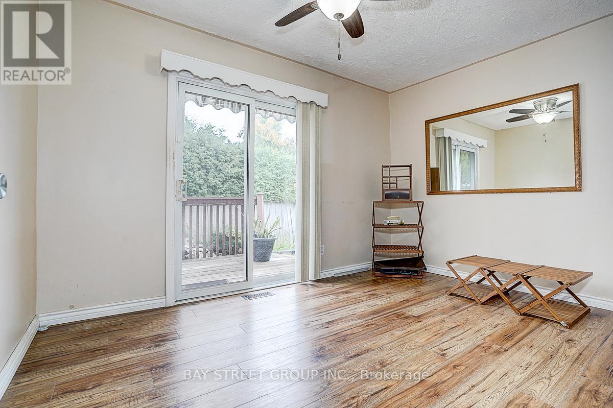381 Water Drive, Georgina, Ontario  L4P 3A8 - Photo 45 - N12444750