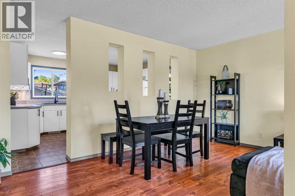 23 Riverbirch Place Se, Calgary, Alberta  T2C 3M3 - Photo 3 - A2260736