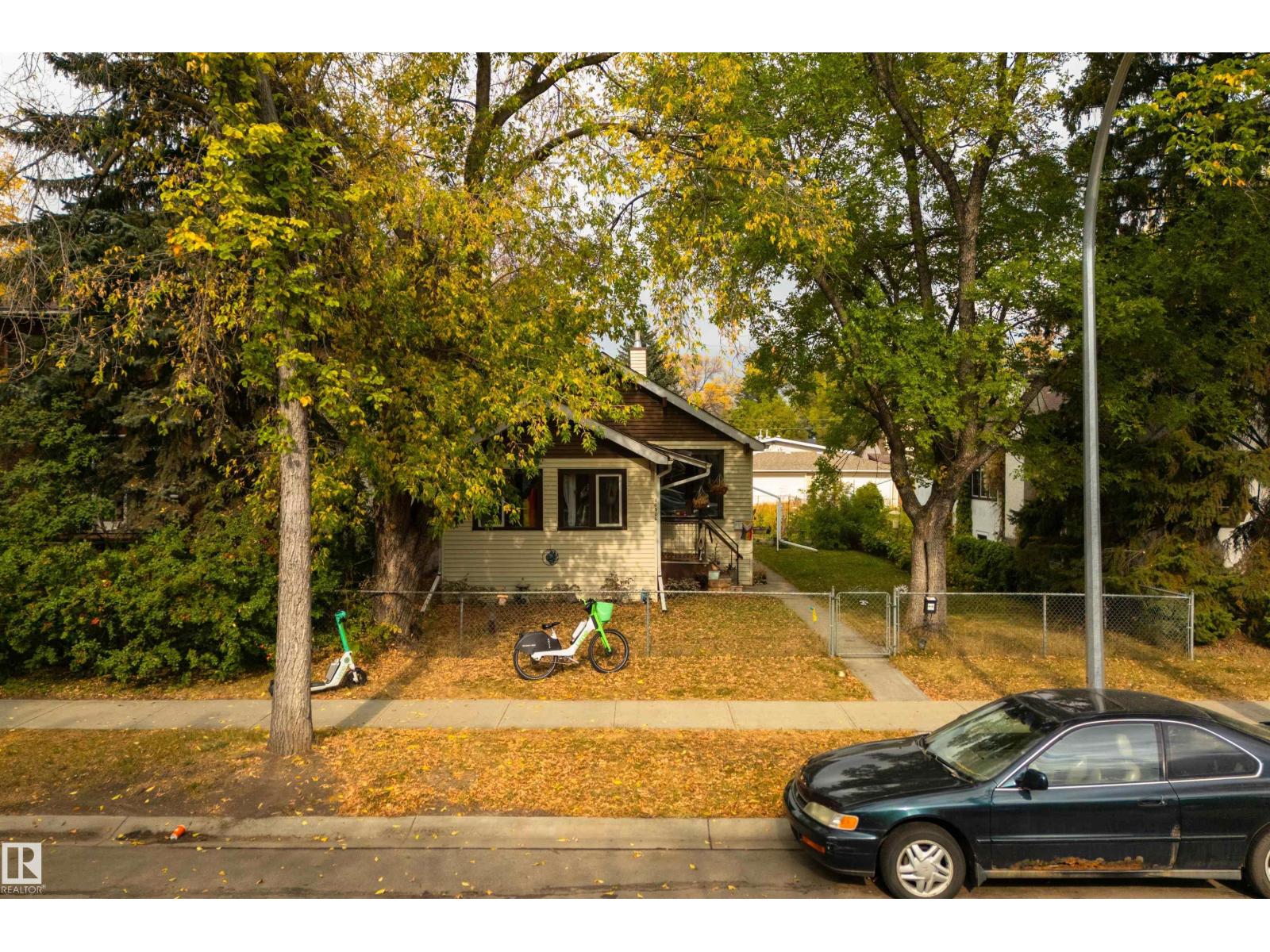 10526 74 Av Nw, Edmonton, Alberta  T6E 1G2 - Photo 14 - E4460824