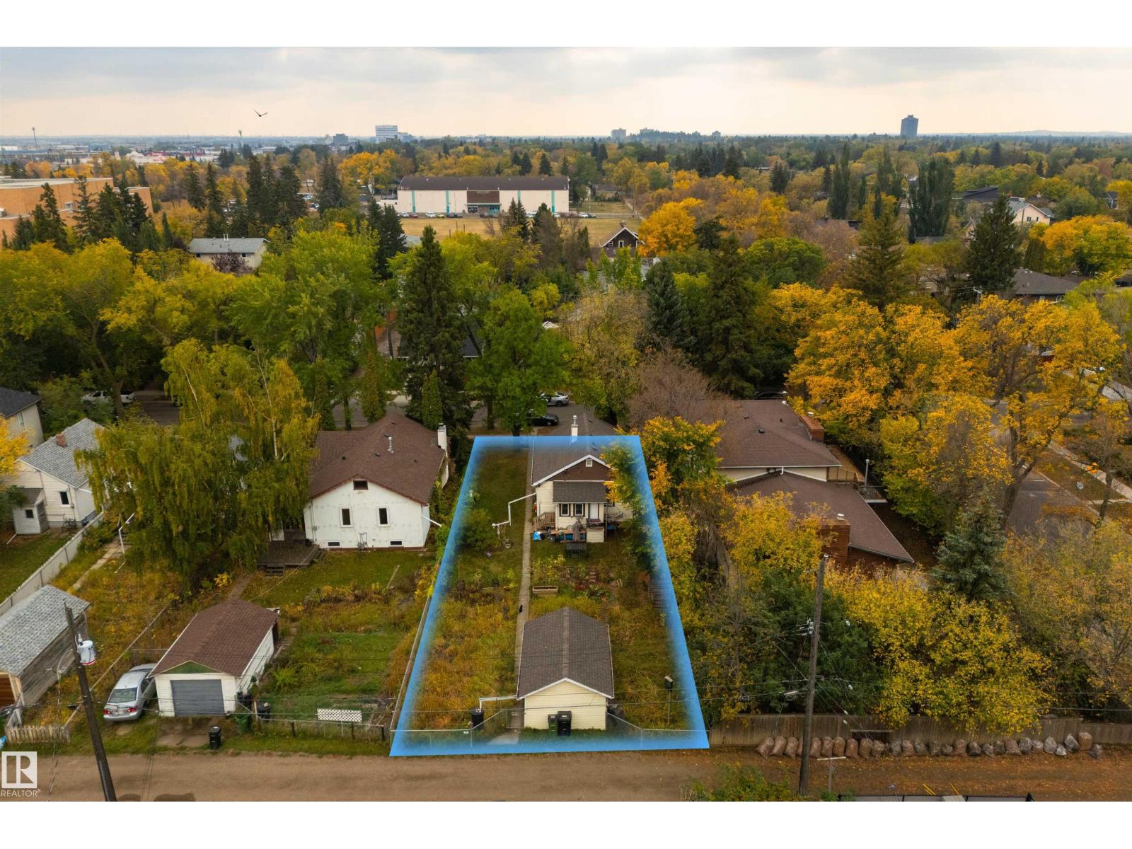 10526 74 Av Nw, Edmonton, Alberta  T6E 1G2 - Photo 3 - E4460824