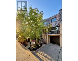 13 - 2 WOODED CARSE WAY, Toronto, Ontario