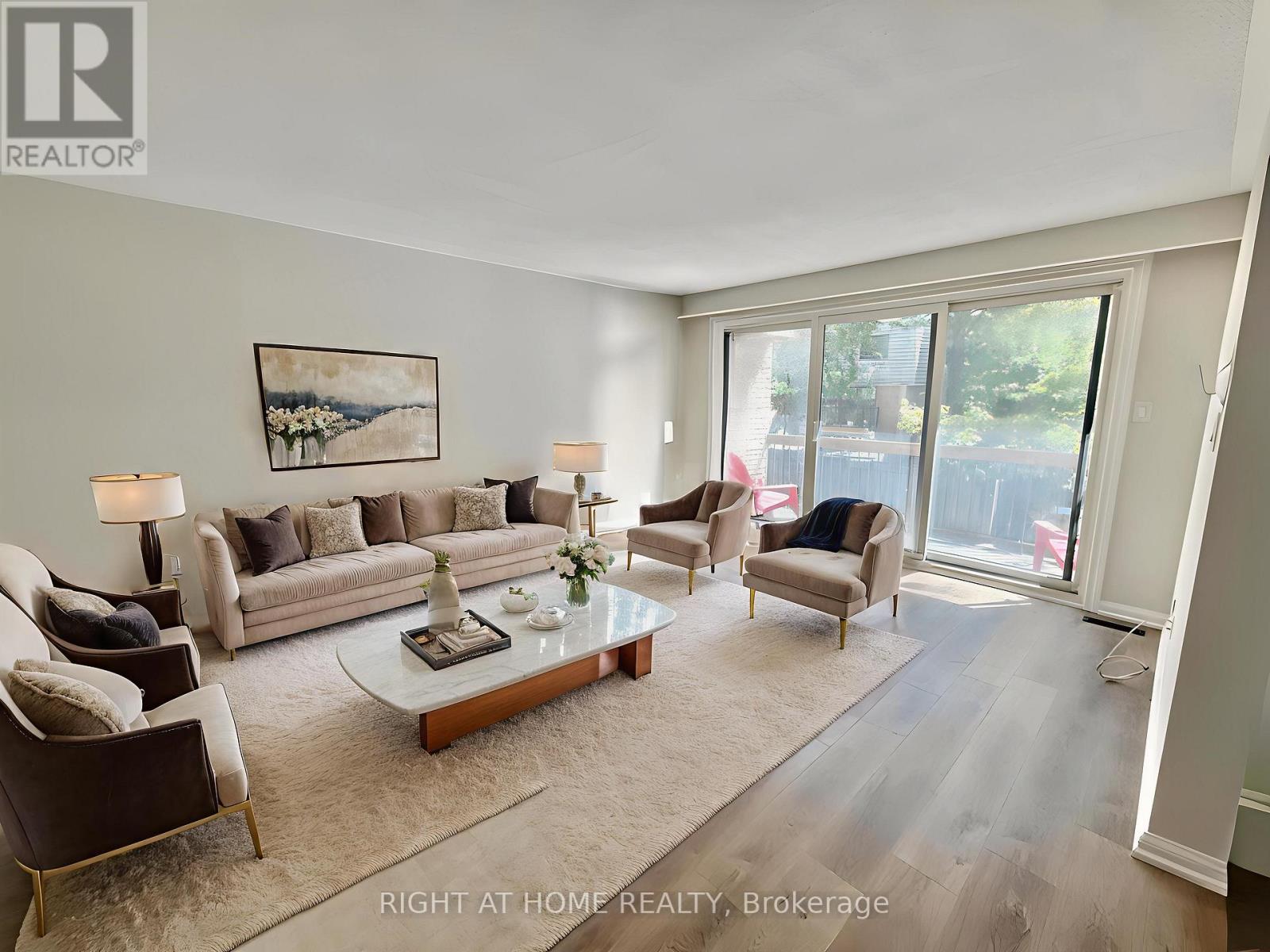 13 - 2 Wooded Carse Way, Toronto, Ontario  M2R 3H7 - Photo 2 - C12410048