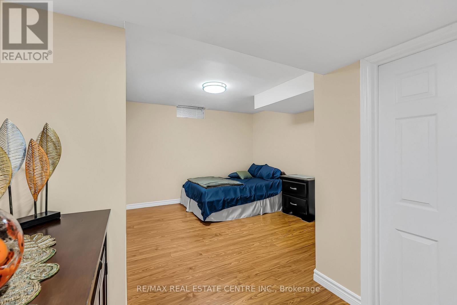 35 Pantano Drive, Hamilton, Ontario  L9B 2Y4 - Photo 33 - X12373743