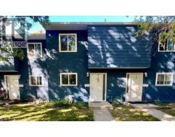 90, 251 90 Avenue SE Acadia