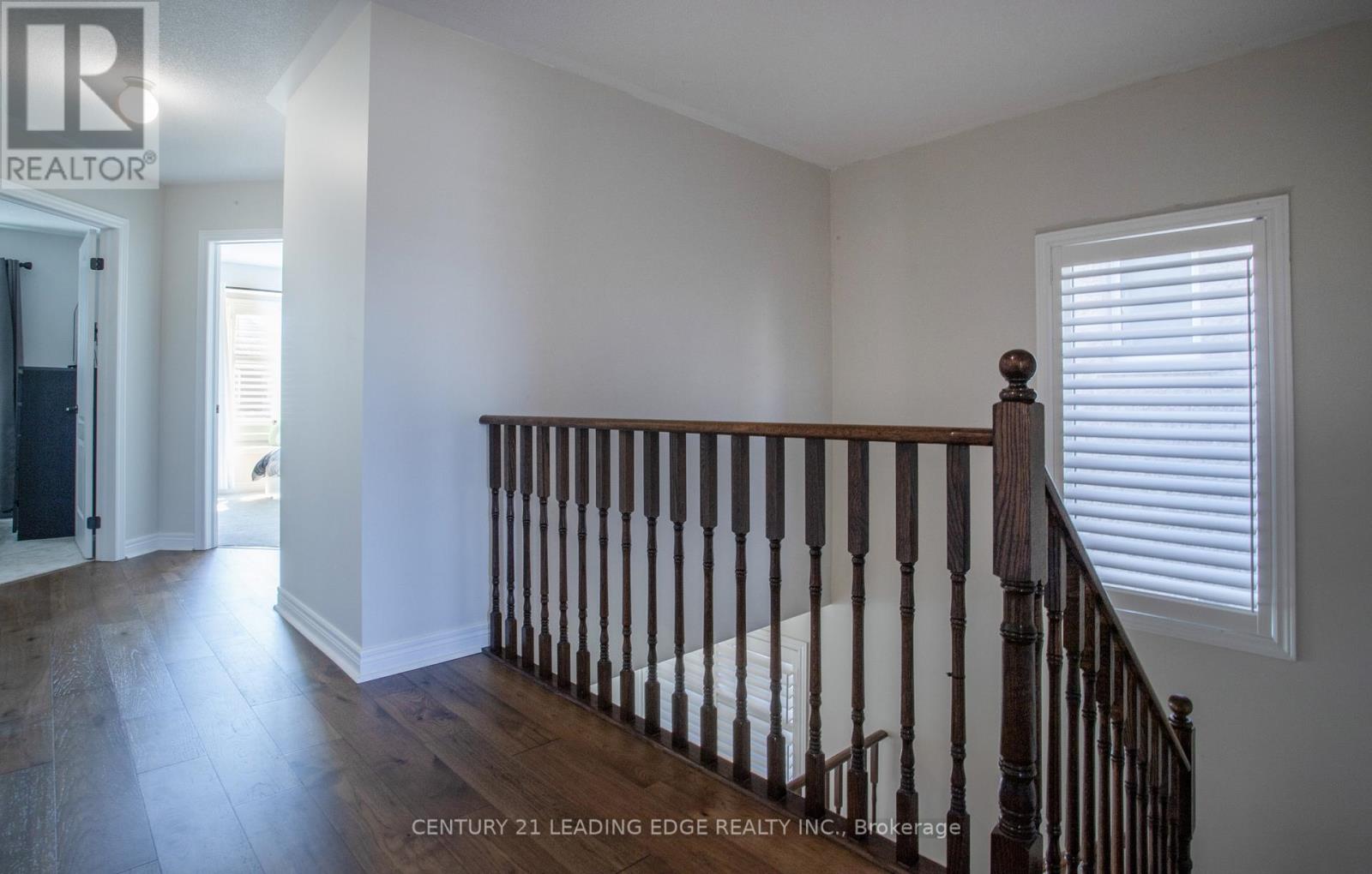 327 Mantle Avenue, Whitchurch-Stouffville, Ontario  L4A 0R9 - Photo 14 - N12439900