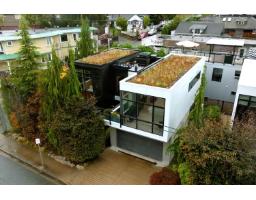 15611 COLUMBIA AVENUE, White Rock, British Columbia