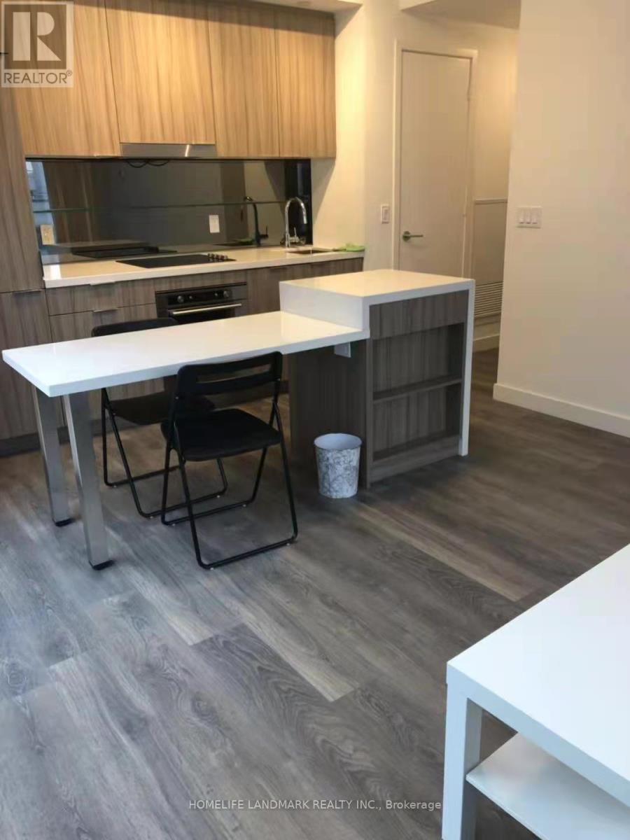 811 - 215 Queen Street W, Toronto, Ontario  M5V 0P5 - Photo 2 - C12444753
