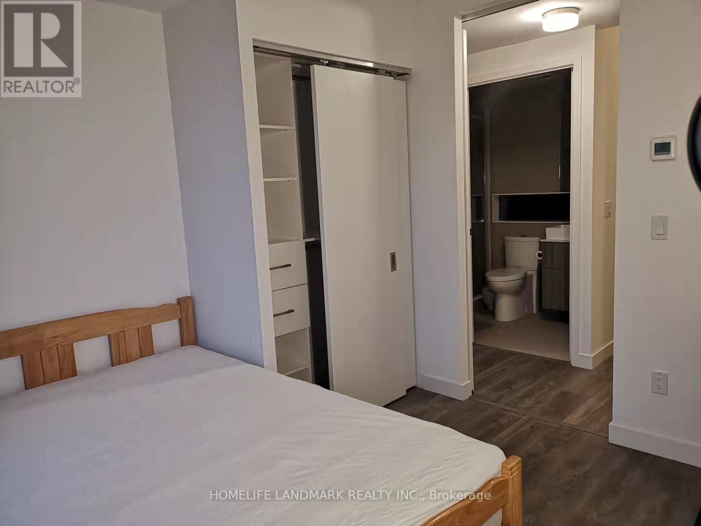 811 - 215 Queen Street W, Toronto, Ontario  M5V 0P5 - Photo 8 - C12444753