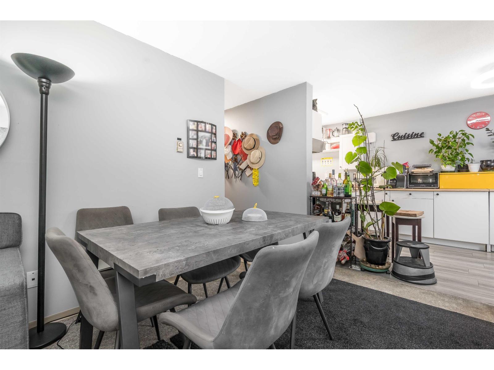 206 9682 134 Street, Surrey, British Columbia  V3T 5L6 - Photo 6 - R3055238