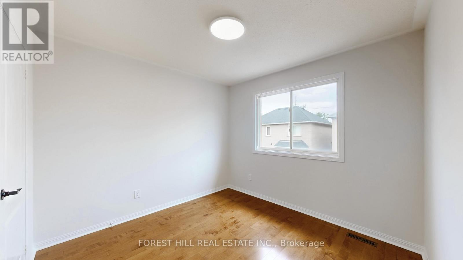 4 Lionheart Lane, Markham, Ontario  L6C 2B7 - Photo 22 - N12444758