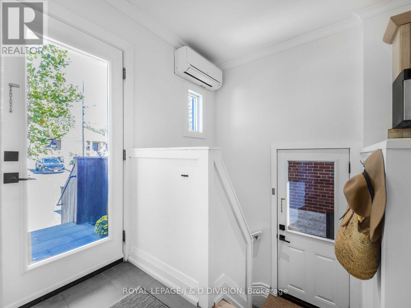 479 Ridelle Avenue, Toronto, Ontario  M6B 1K6 - Photo 16 - W12443417