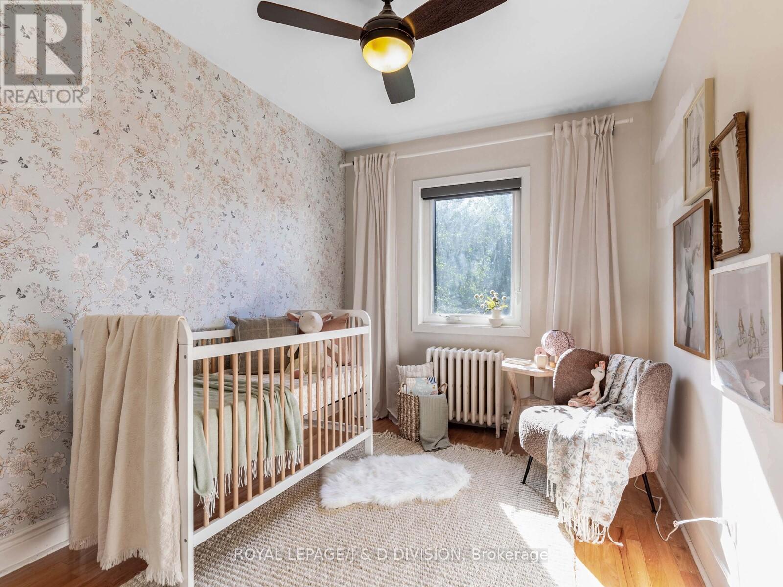 479 Ridelle Avenue, Toronto, Ontario  M6B 1K6 - Photo 12 - W12443417