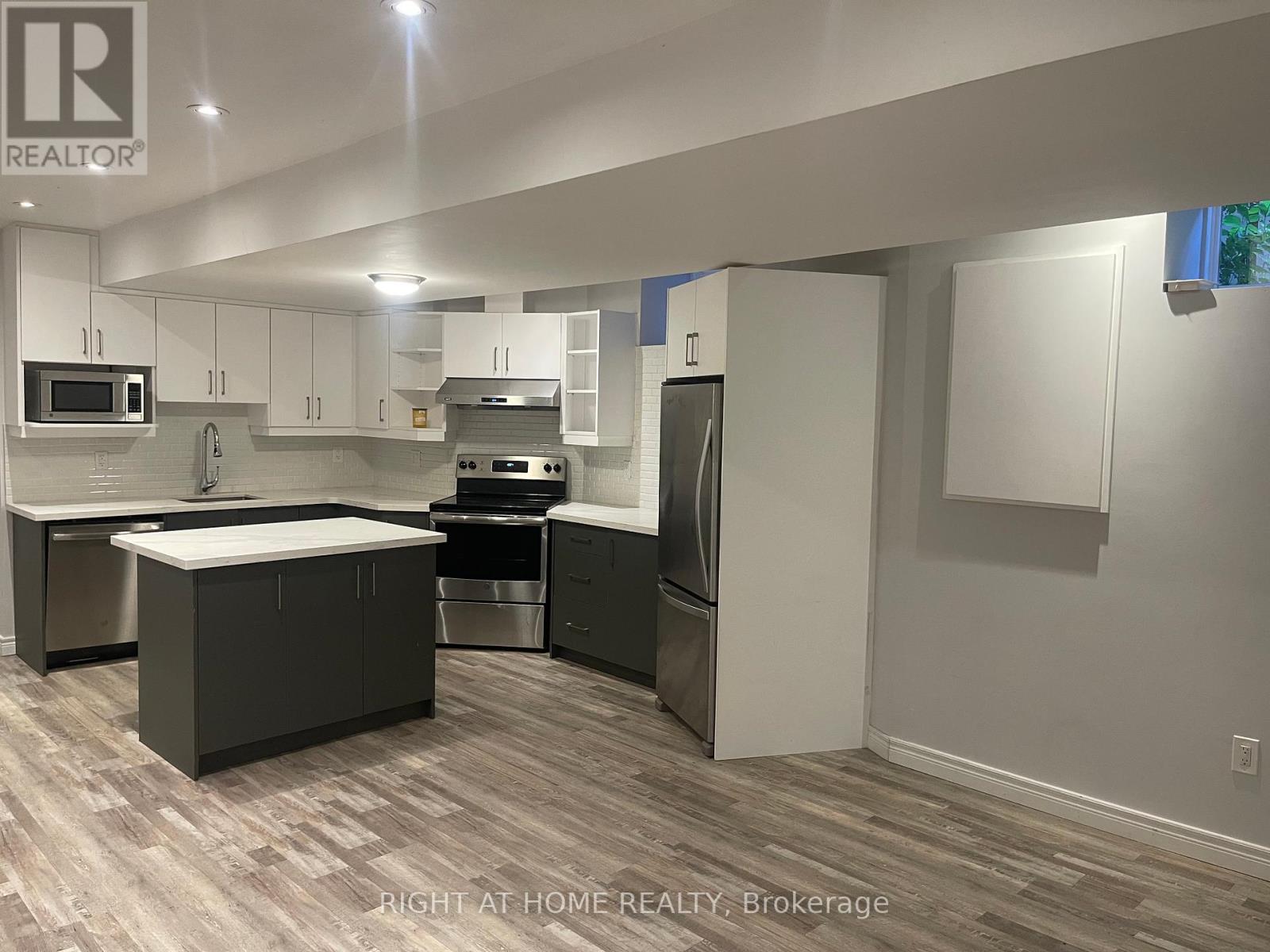1367 King Street, Toronto, Ontario  M6K 1H4 - Photo 17 - W12444754